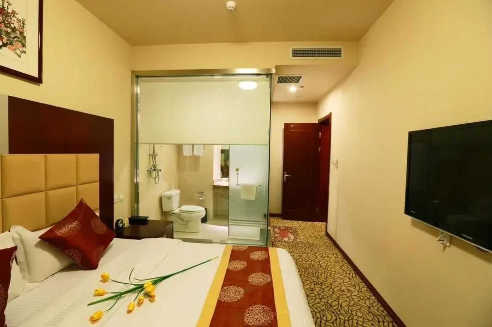 Qingdao Zhongyang Business Hotel