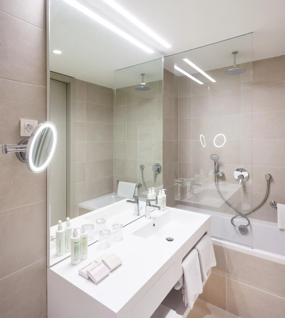 One Suite Hotel