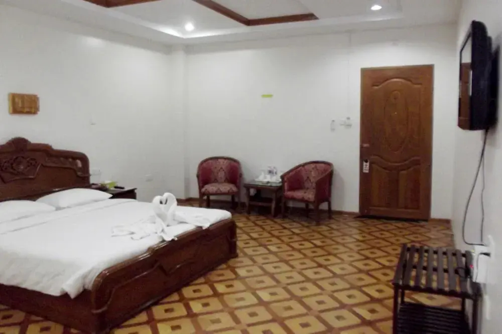 Famous Parami Hotel