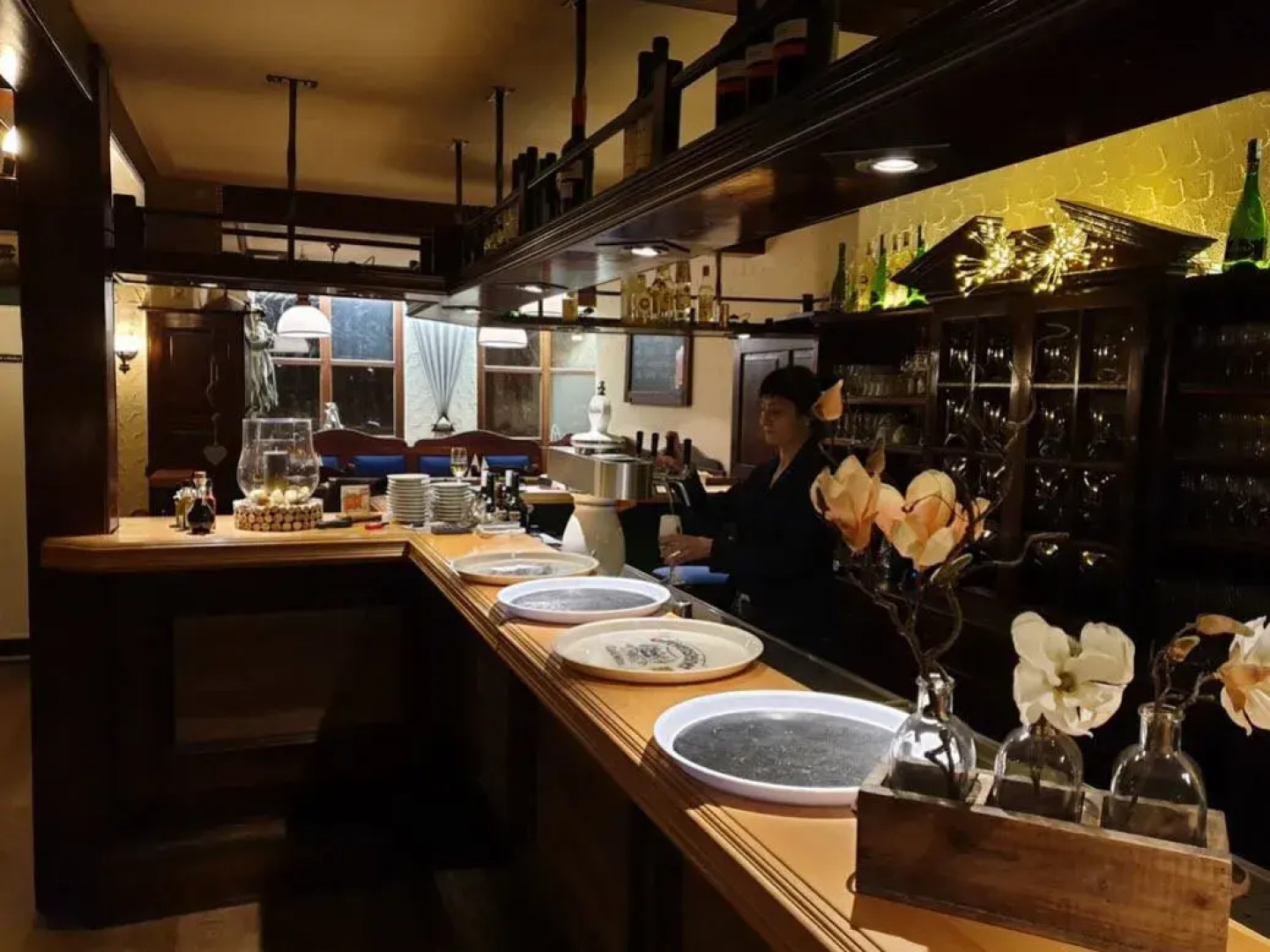 Haduloha Hotel & Restaurant