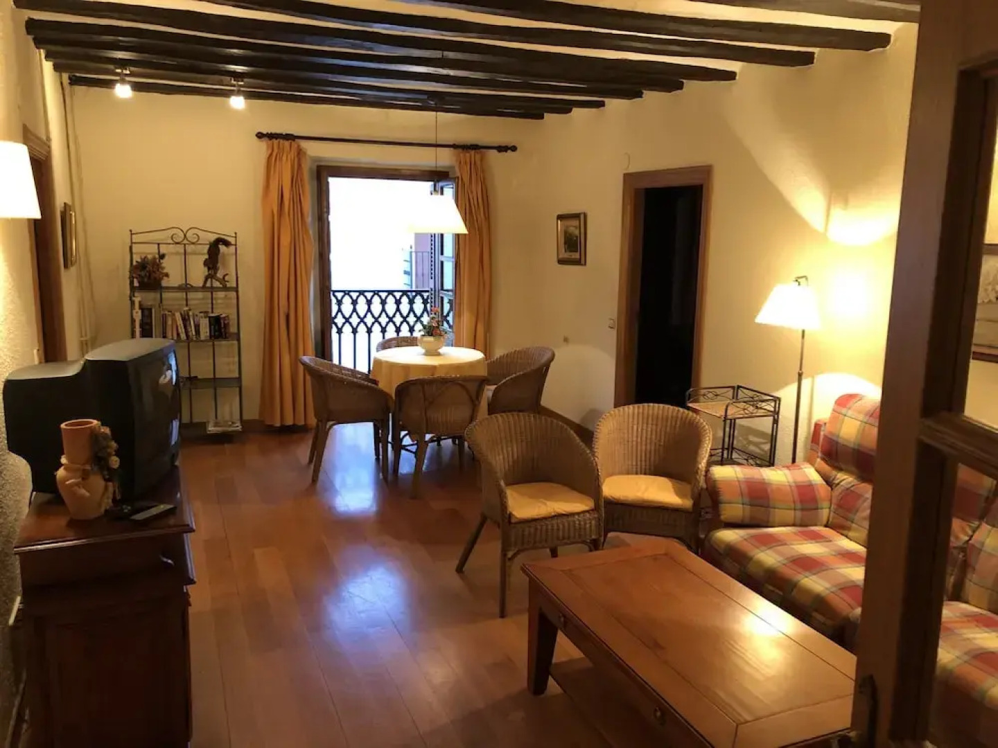 TuApartamento Huarte I