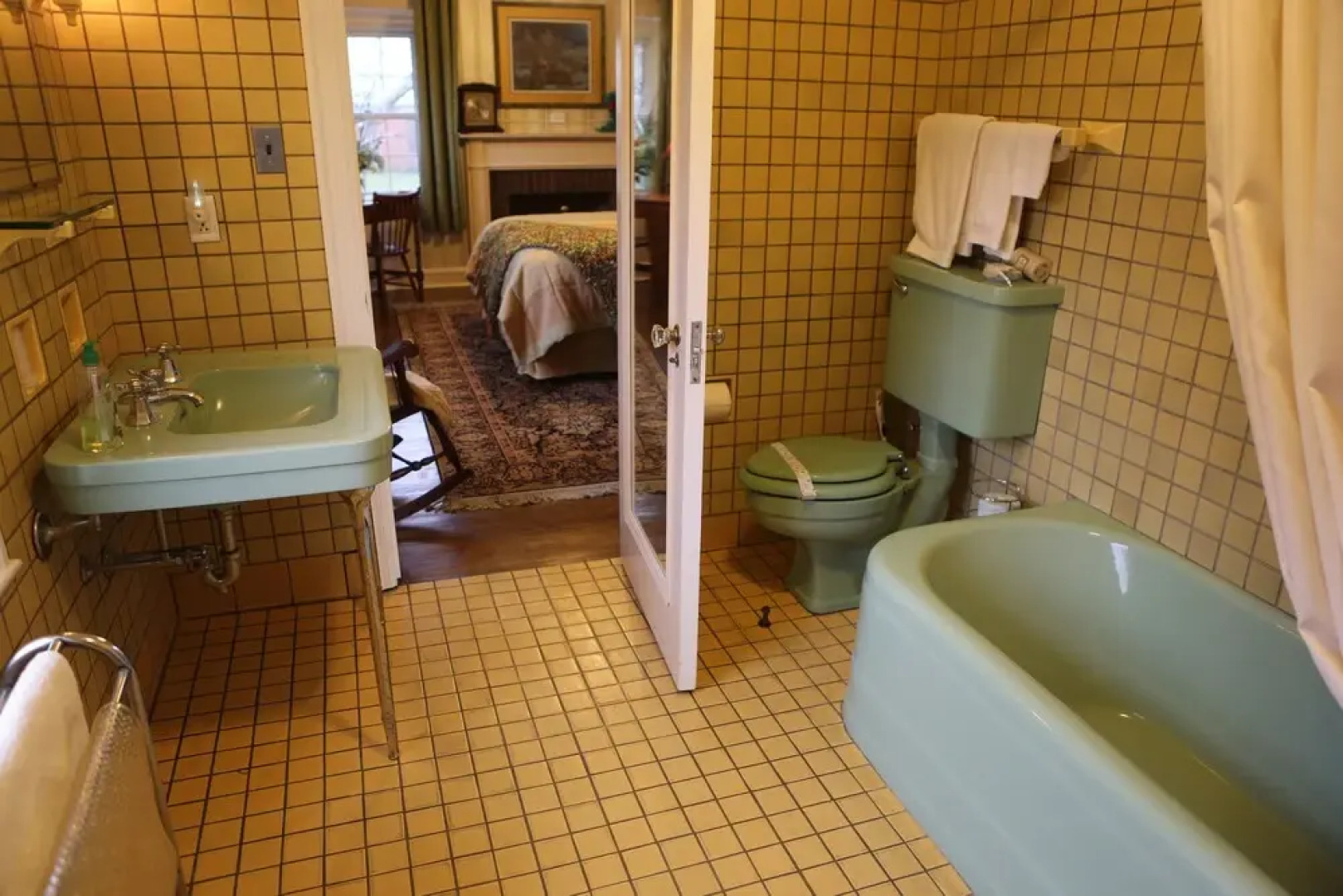 Robertshaw Country House Bed & Breakfast