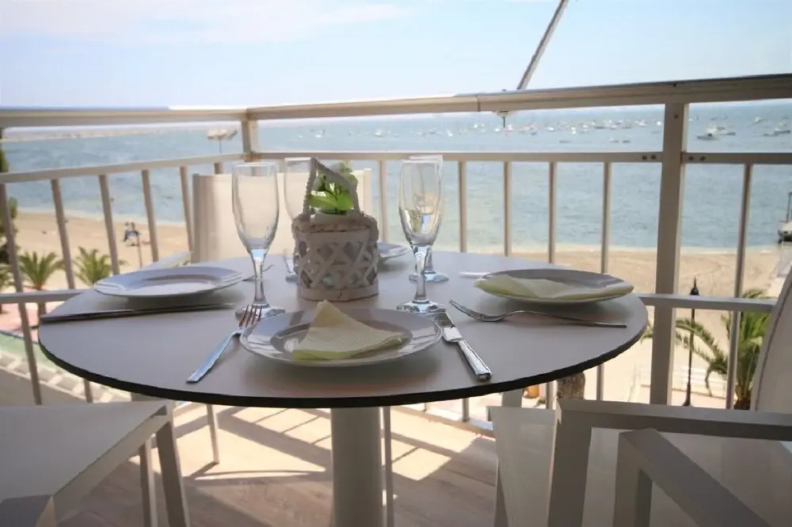 Taolis First Line Apartment Lo Pagan