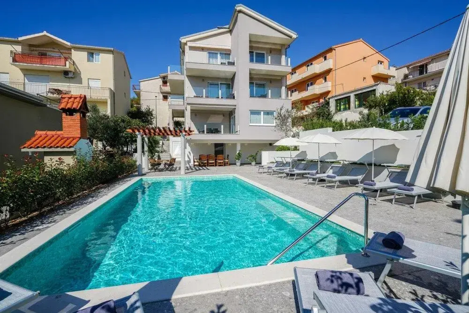 Azalea Apartments