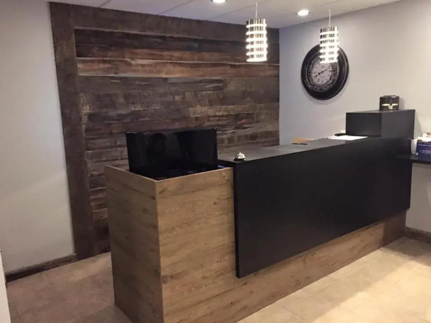 Complexe DIX80 Hôtellerie et Restaurant