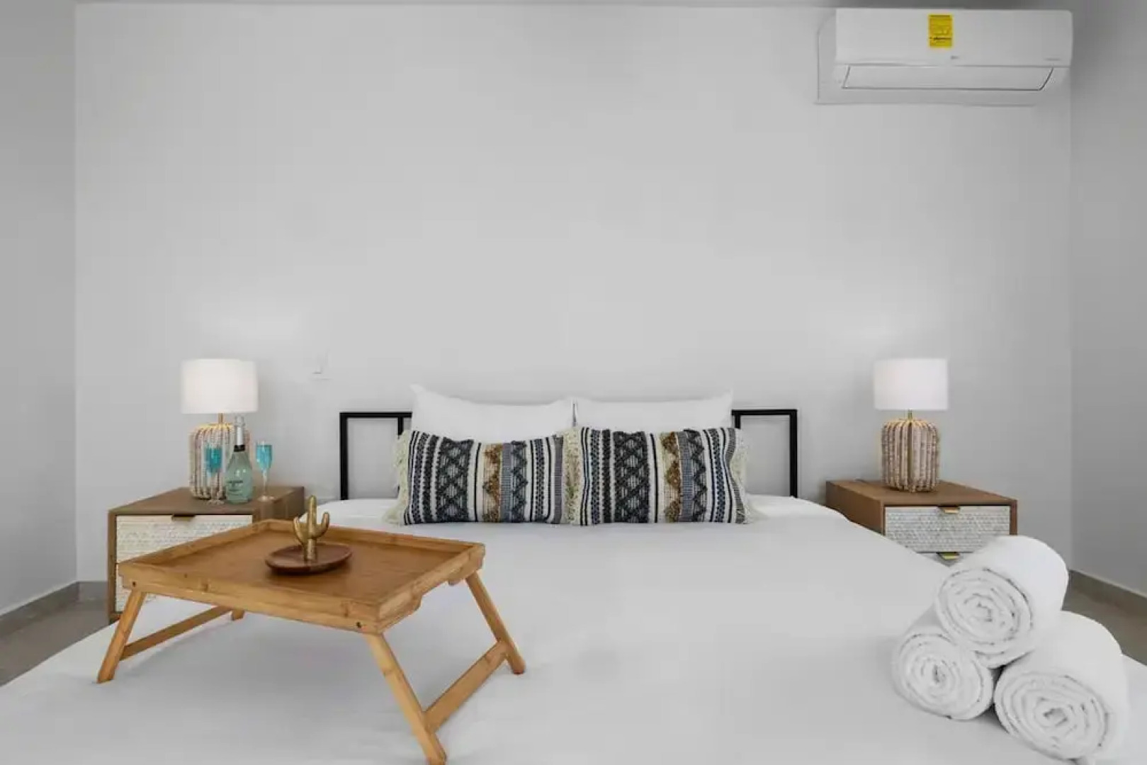 New Ocean View Infinity Pool Steps 2 Babybeach