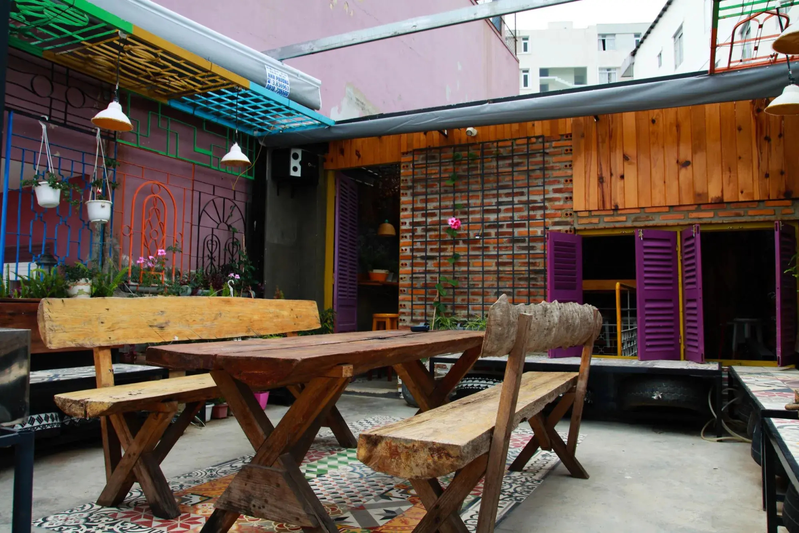 Gaia Hostel