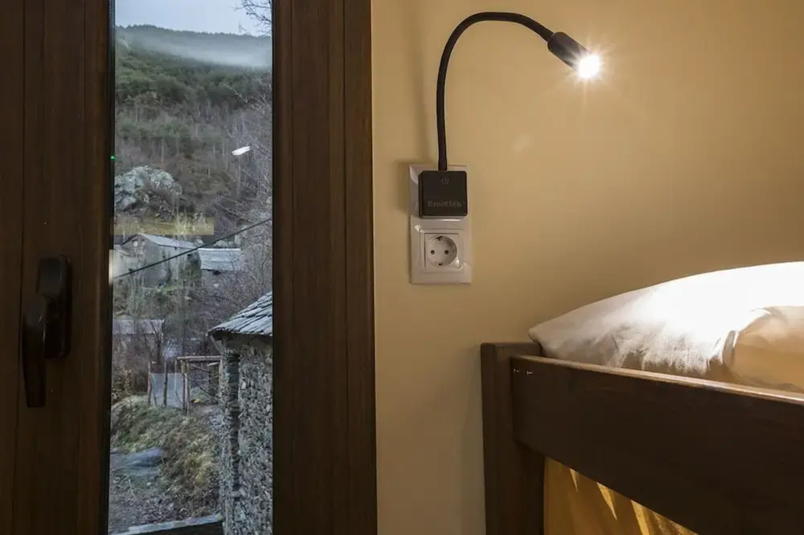 Abadia De Montenartro Hostel