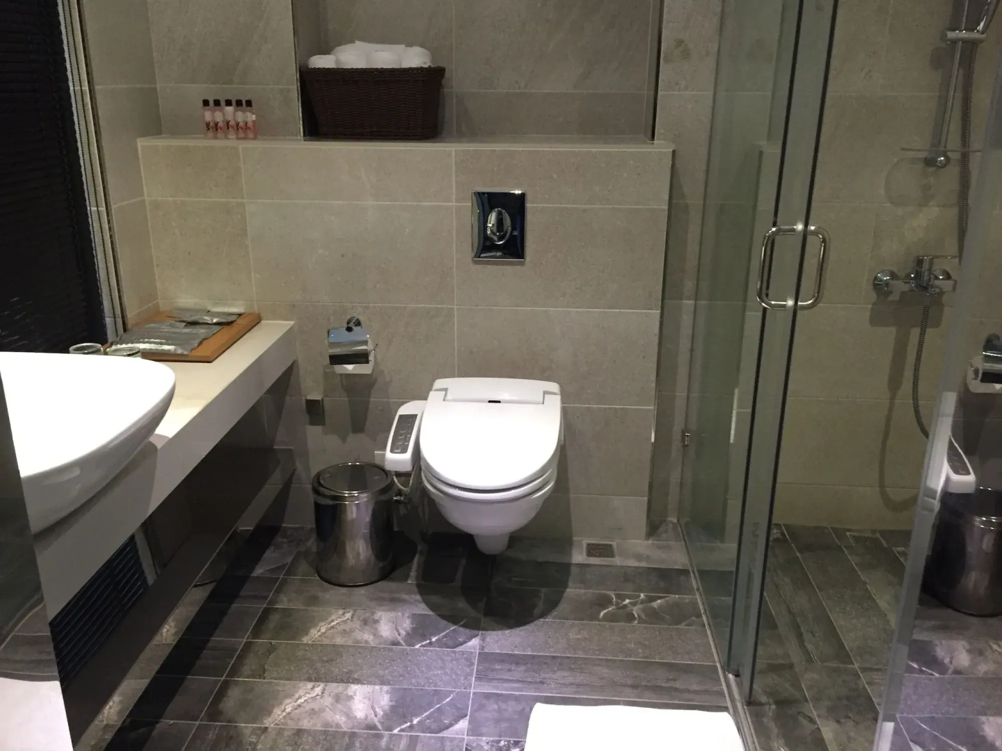 3 Door Hotel