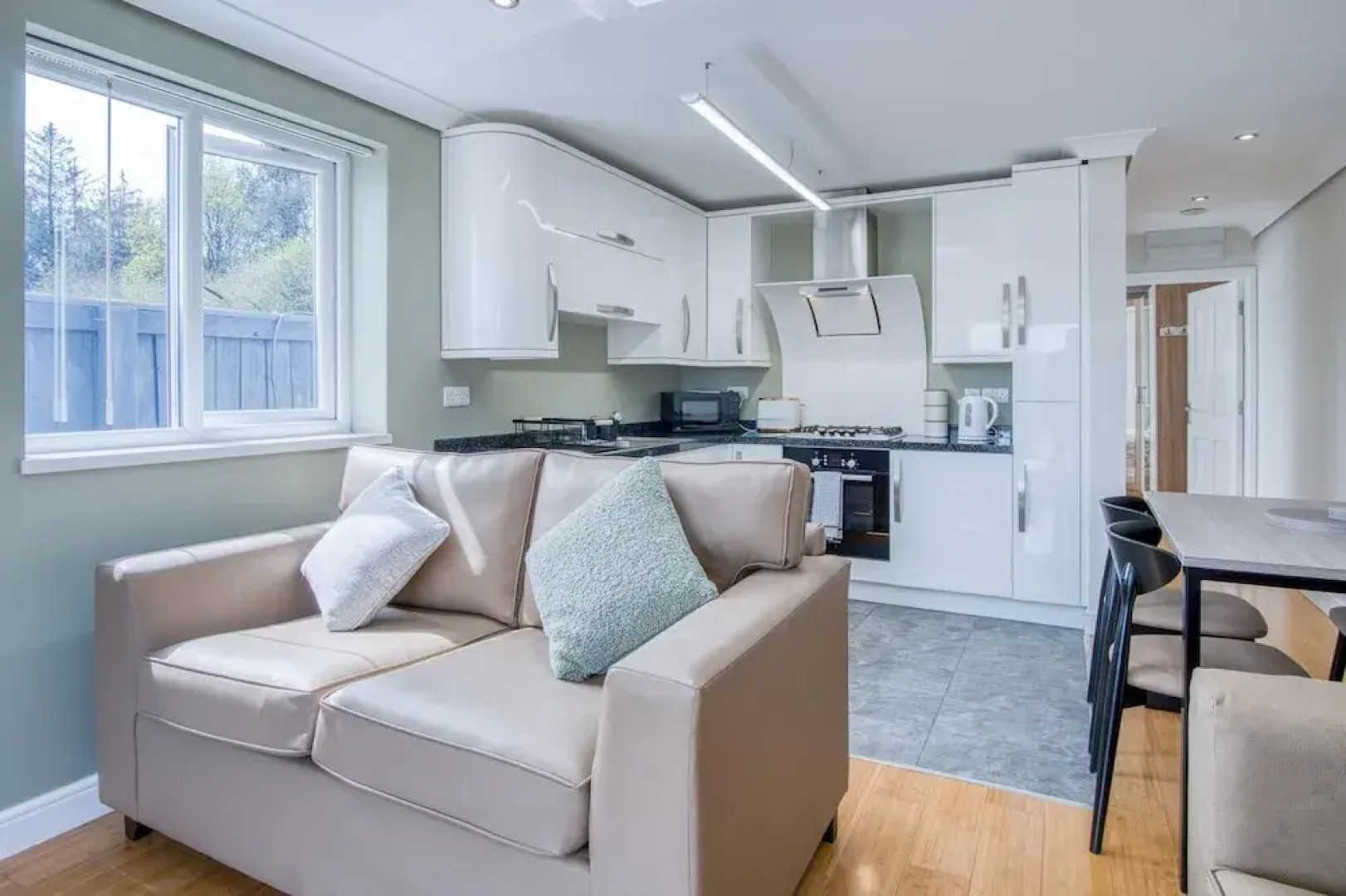 Ridgeway Hideaway - 1 Bedroom Holiday Home - Manorbier