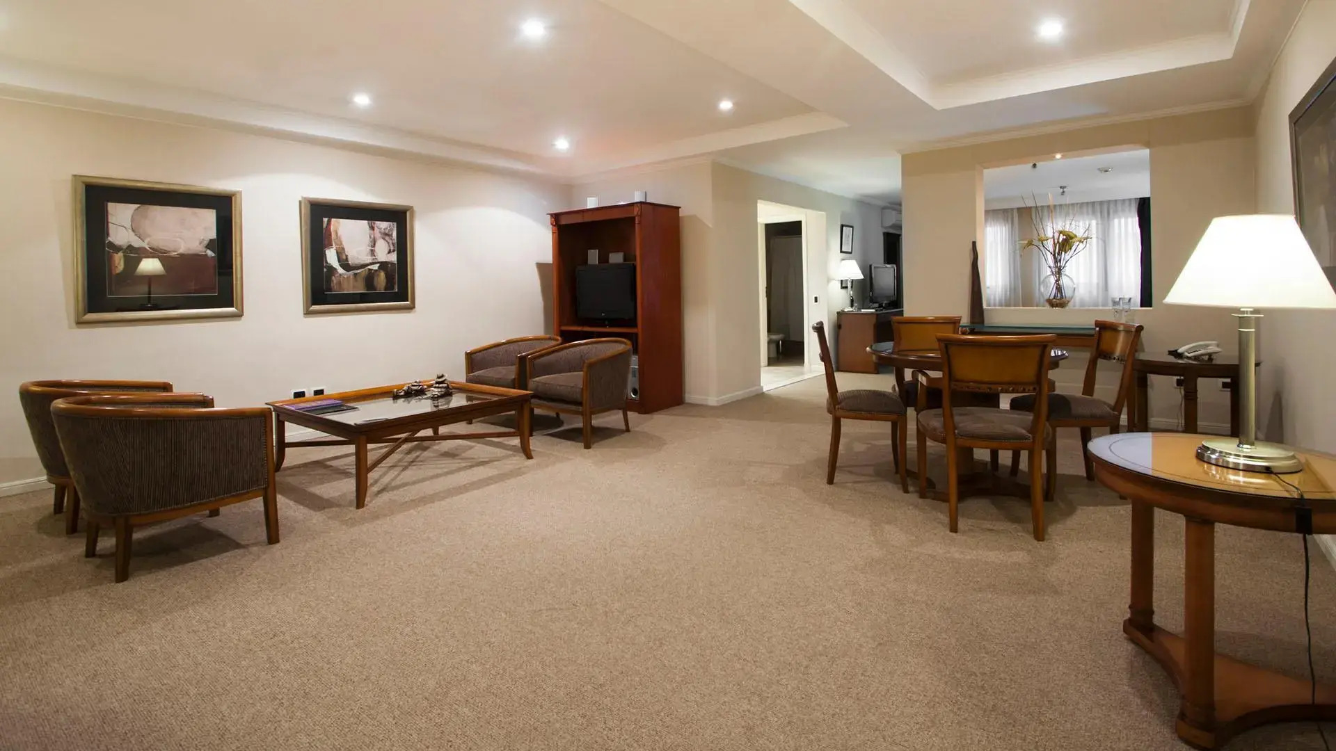 Tucuman Center Suites&Business