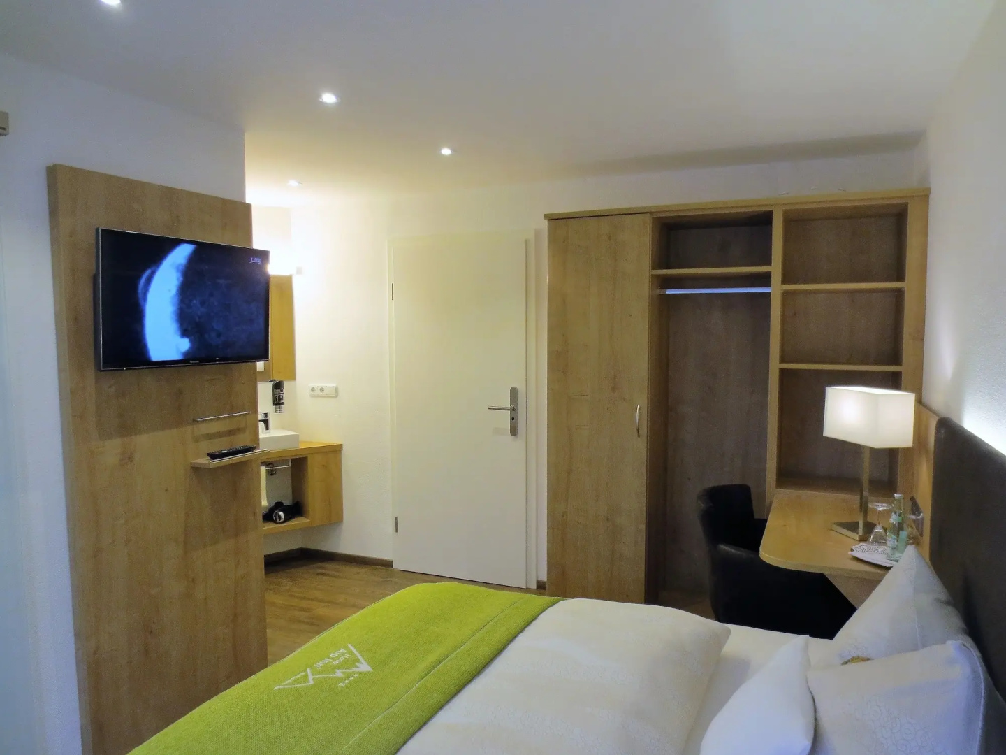 alp inn