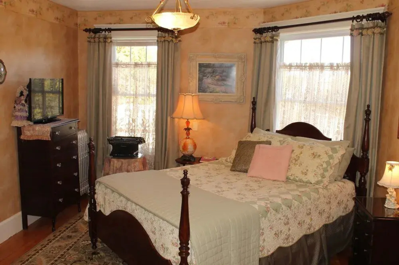 The Sleigh Maker Inn Bed and Breakfast