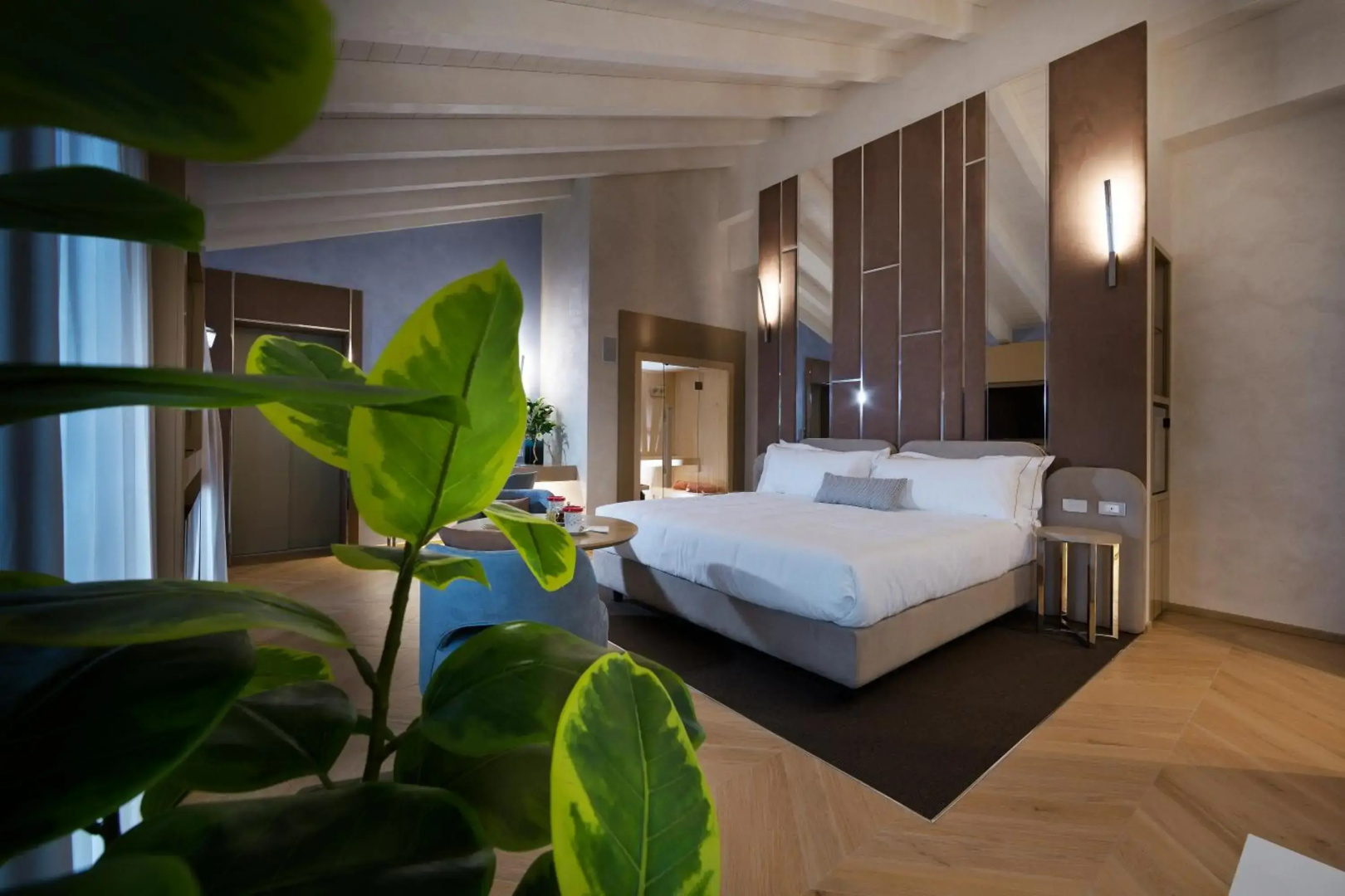 Vip's Motel Luxury Accommodation & Spa