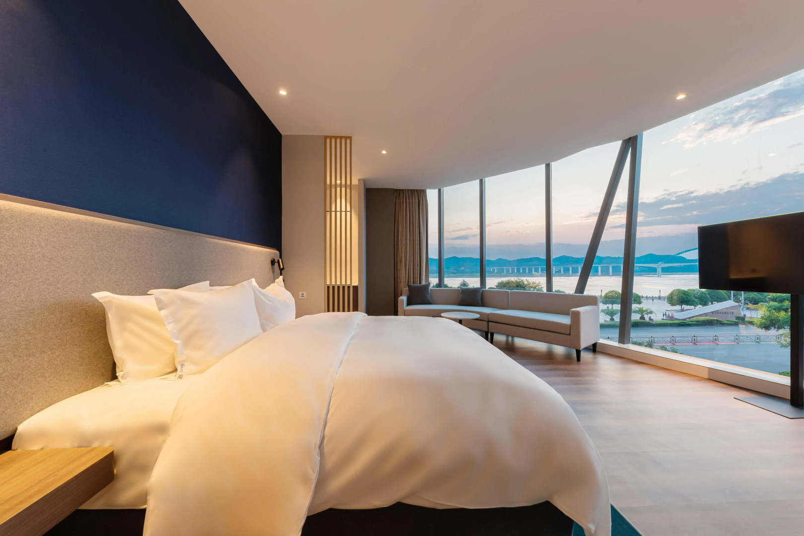 Holiday Inn Express Yichang Riverside by IHG