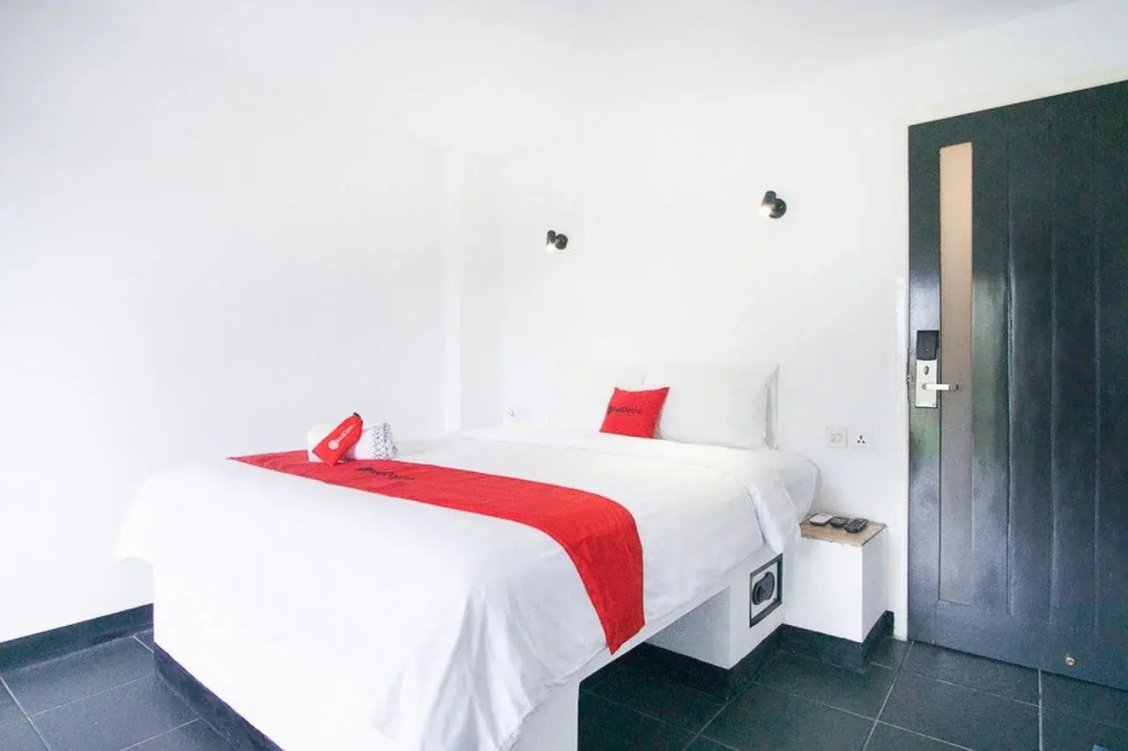 Formerly RedDoorz Premium near Senggigi Beach