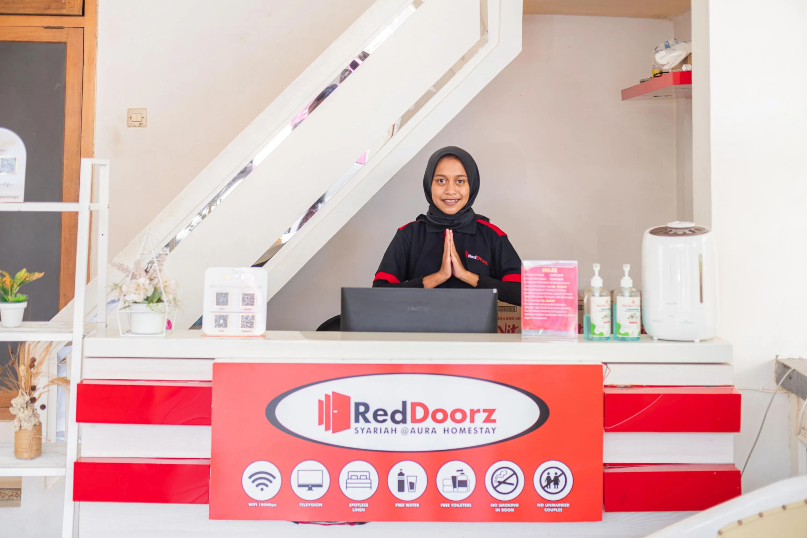 RedDoorz Syariah @ Aura Homestay
