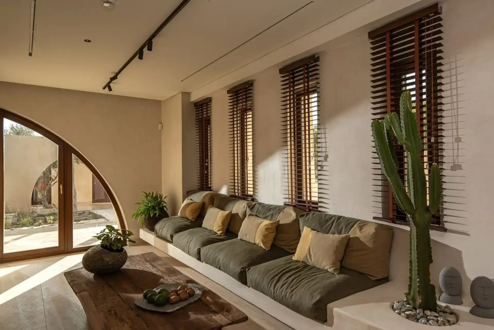 The Echo Of The Sea - Beachfront Luxury Villa