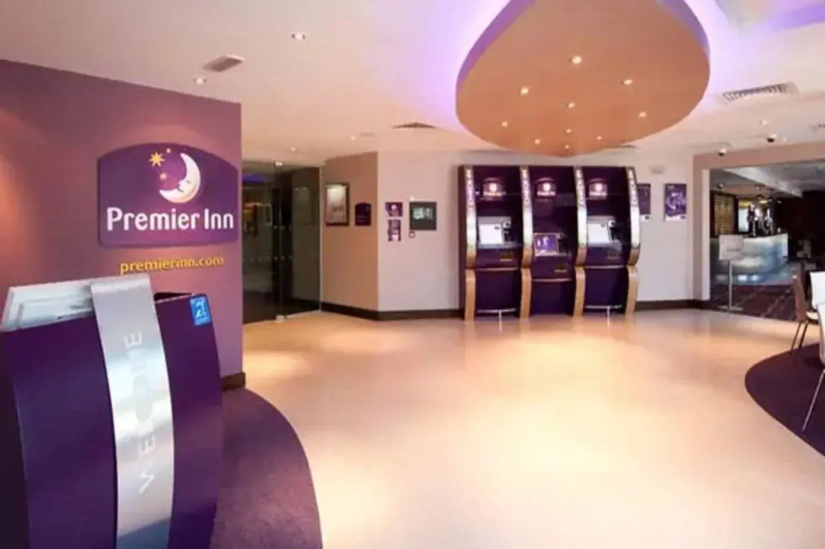 Premier Inn London Gatwick Manor Royal