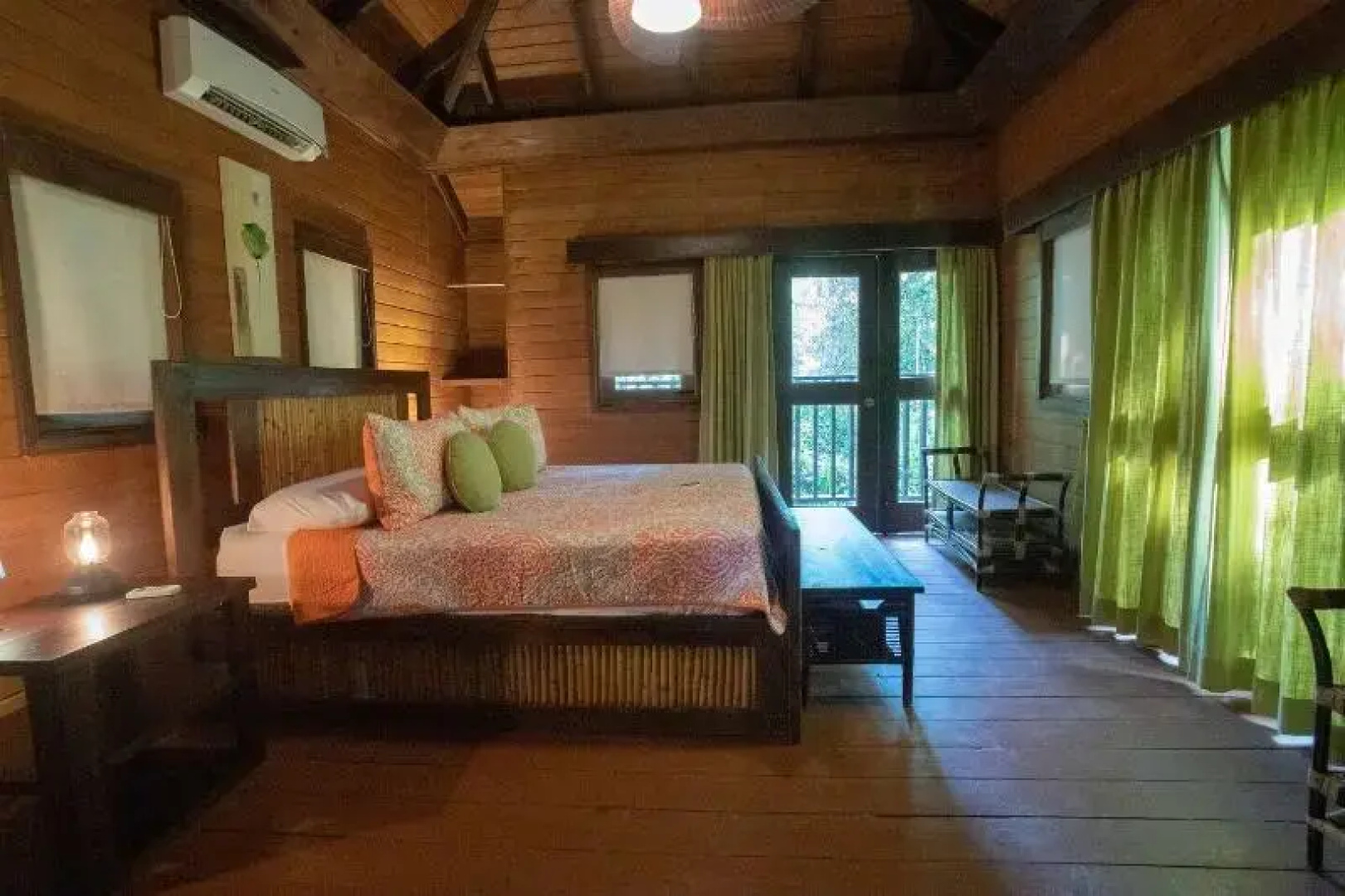 Platon Ecolodge
