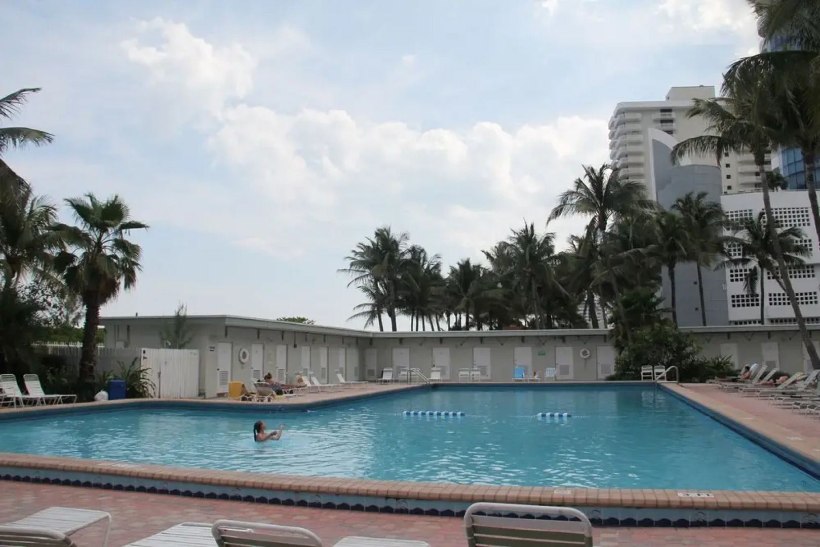 Ocean View Miami Beach Apartment