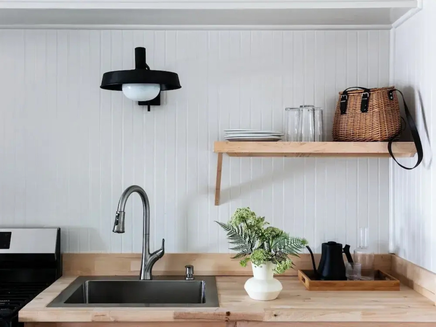 Bluebird Ocean Point Inn