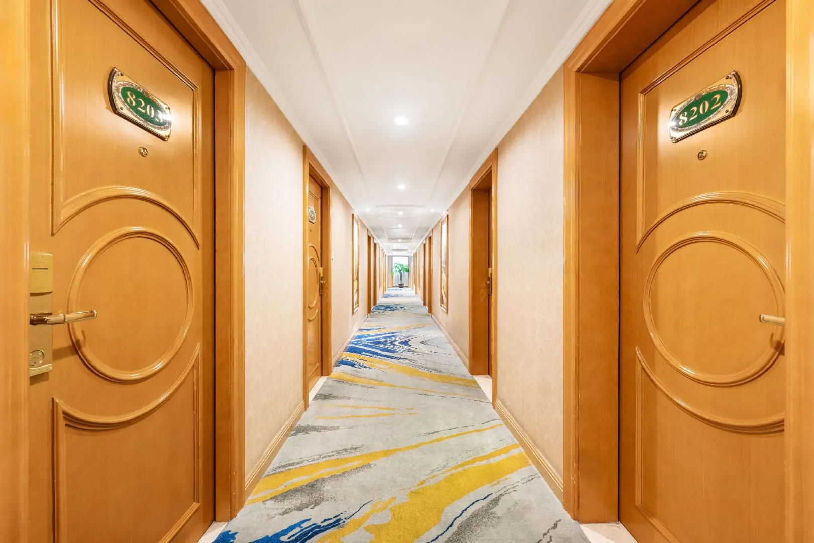 Vienna hotel Shenzhen Dongmen Old Street