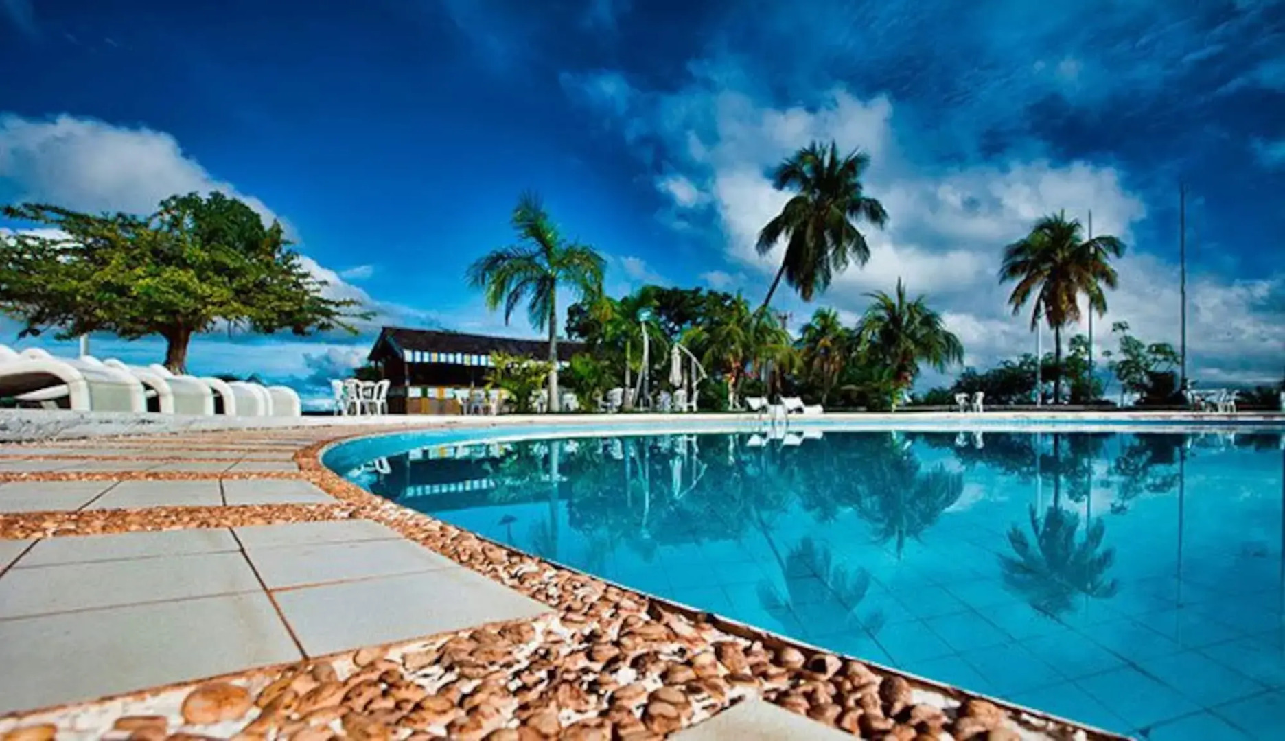 Barrudada Tropical Hotel