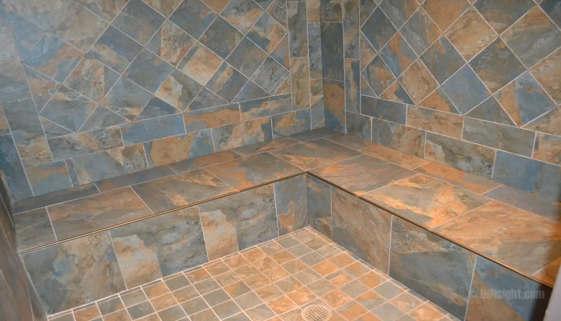 Yosemite Southgate Hotel & Suites