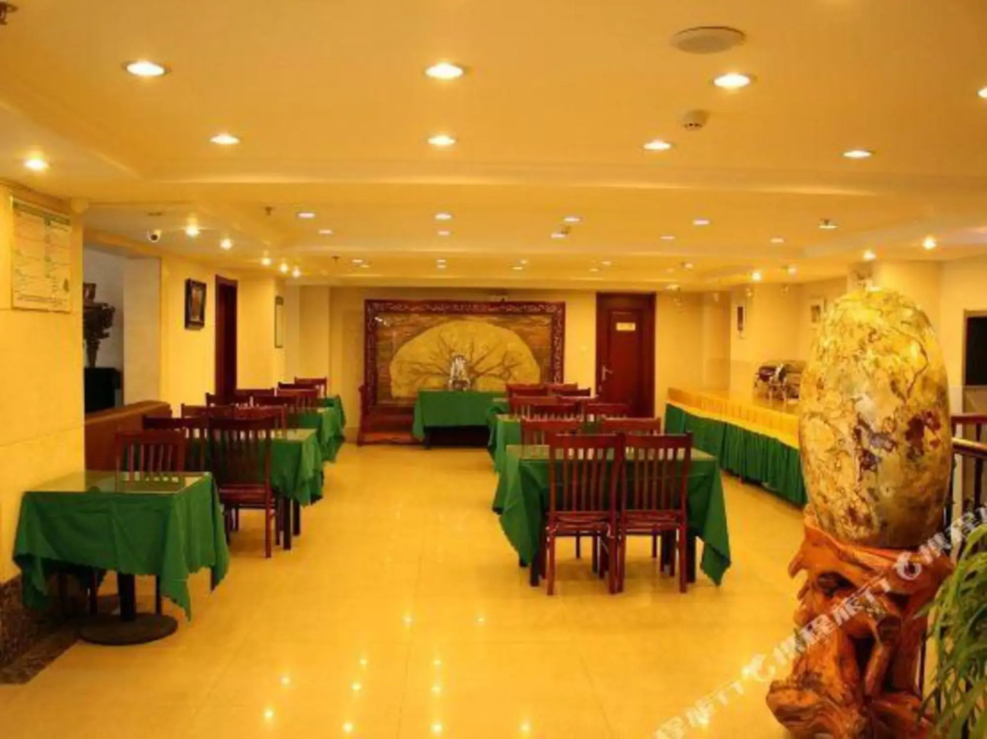 GreenTree Inn Liaoning Jinzhou Railway Station Express Hotel