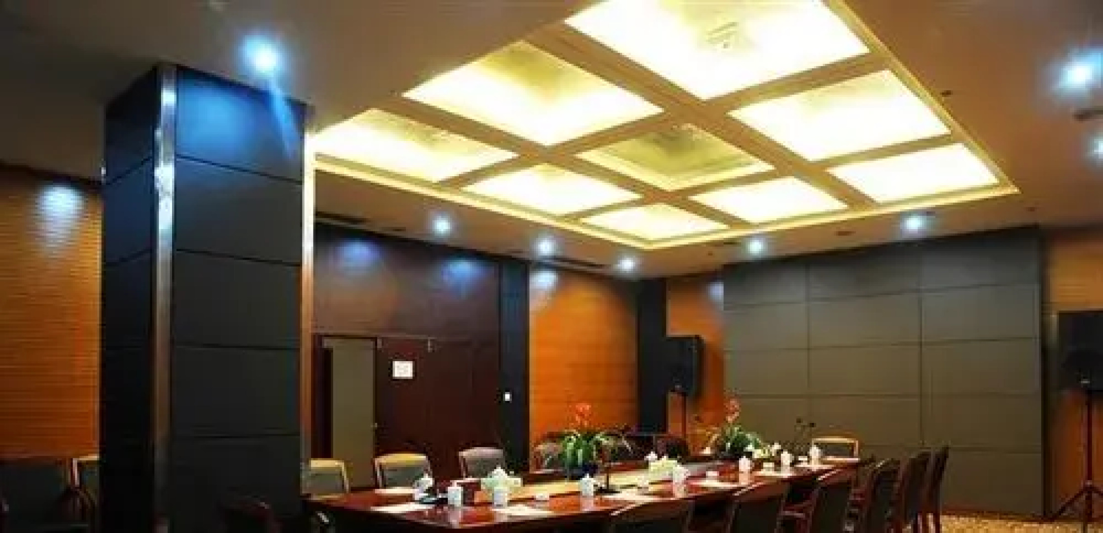 Zixin Hotel (Shaoyang High-speed Railway Station Central Hospital)