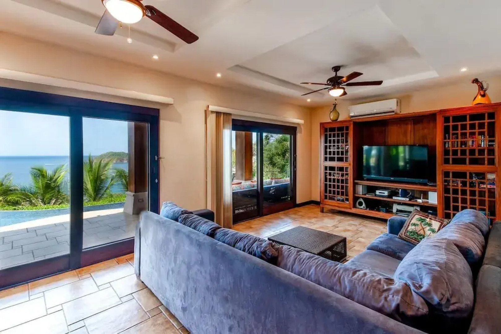 3-bedroom villa with pool - party deck and sweeping ocean views