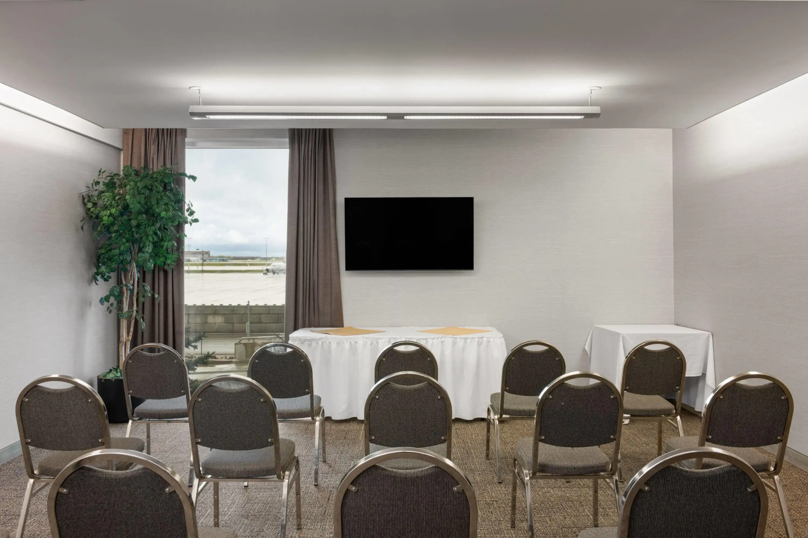 Lakeview Signature, Trademark Collection by Wyndham