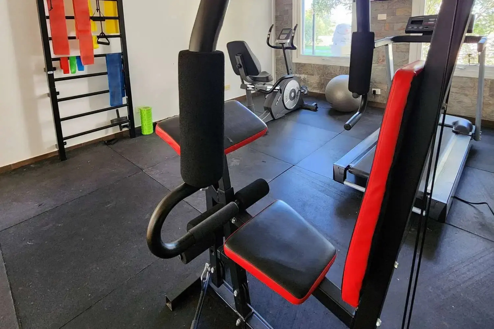 Howard Johnson by Wyndham Funes