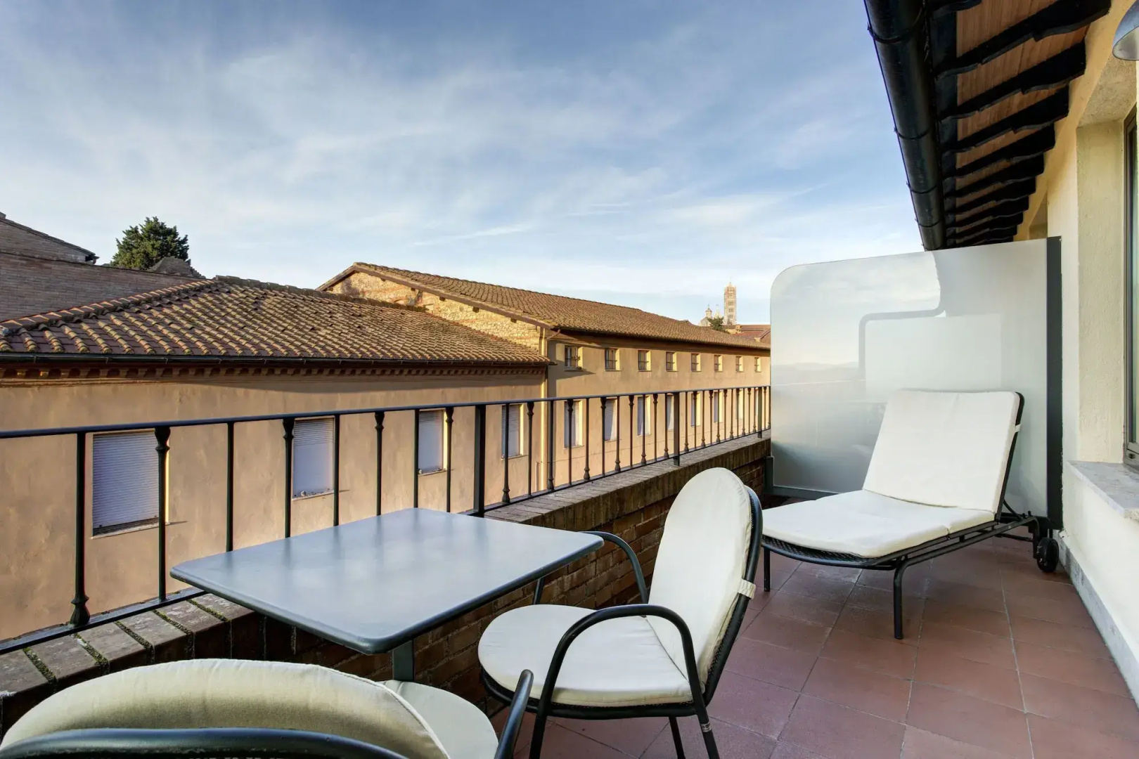 Hotel Athena