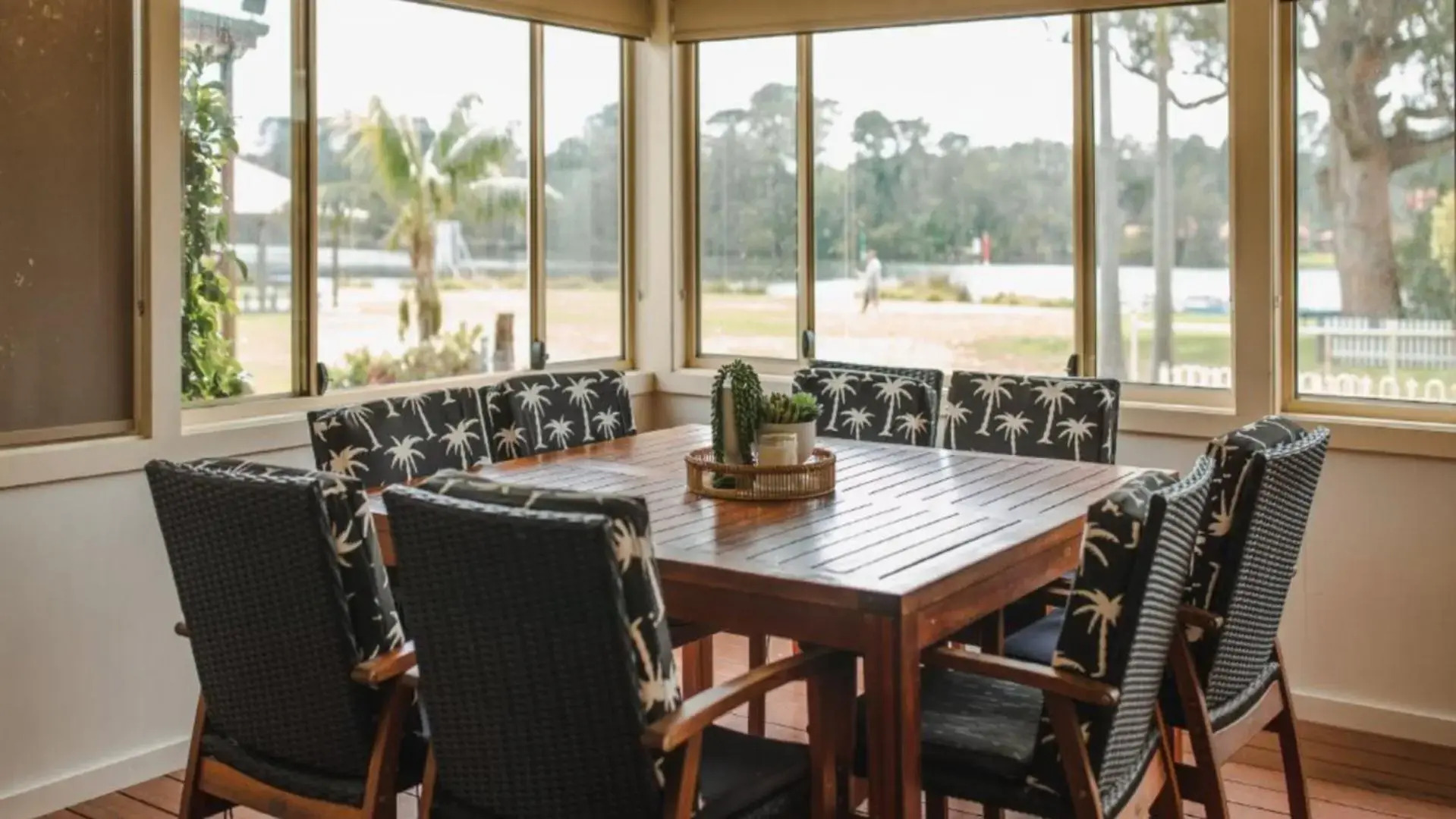 Sussex House Caravan Park