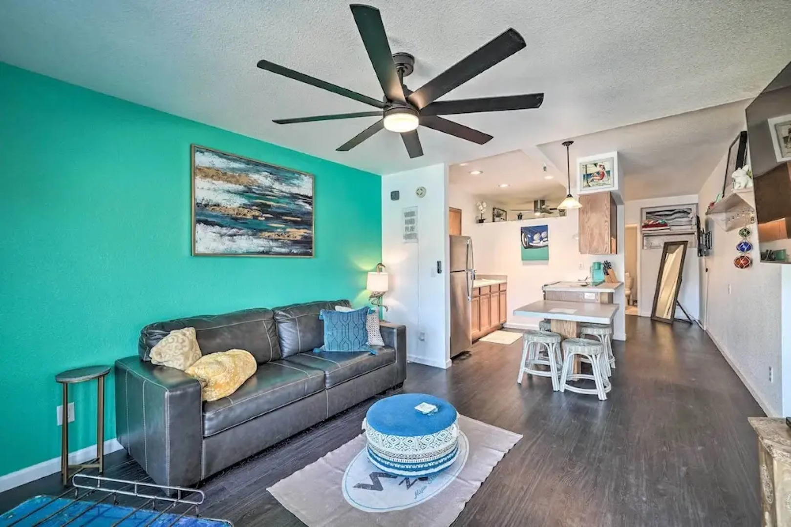 Parker Studio Nestled on the Colorado River!