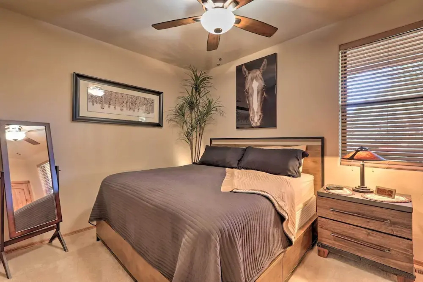 Pet-friendly Show Low Townhome w/ Deck & Grill!