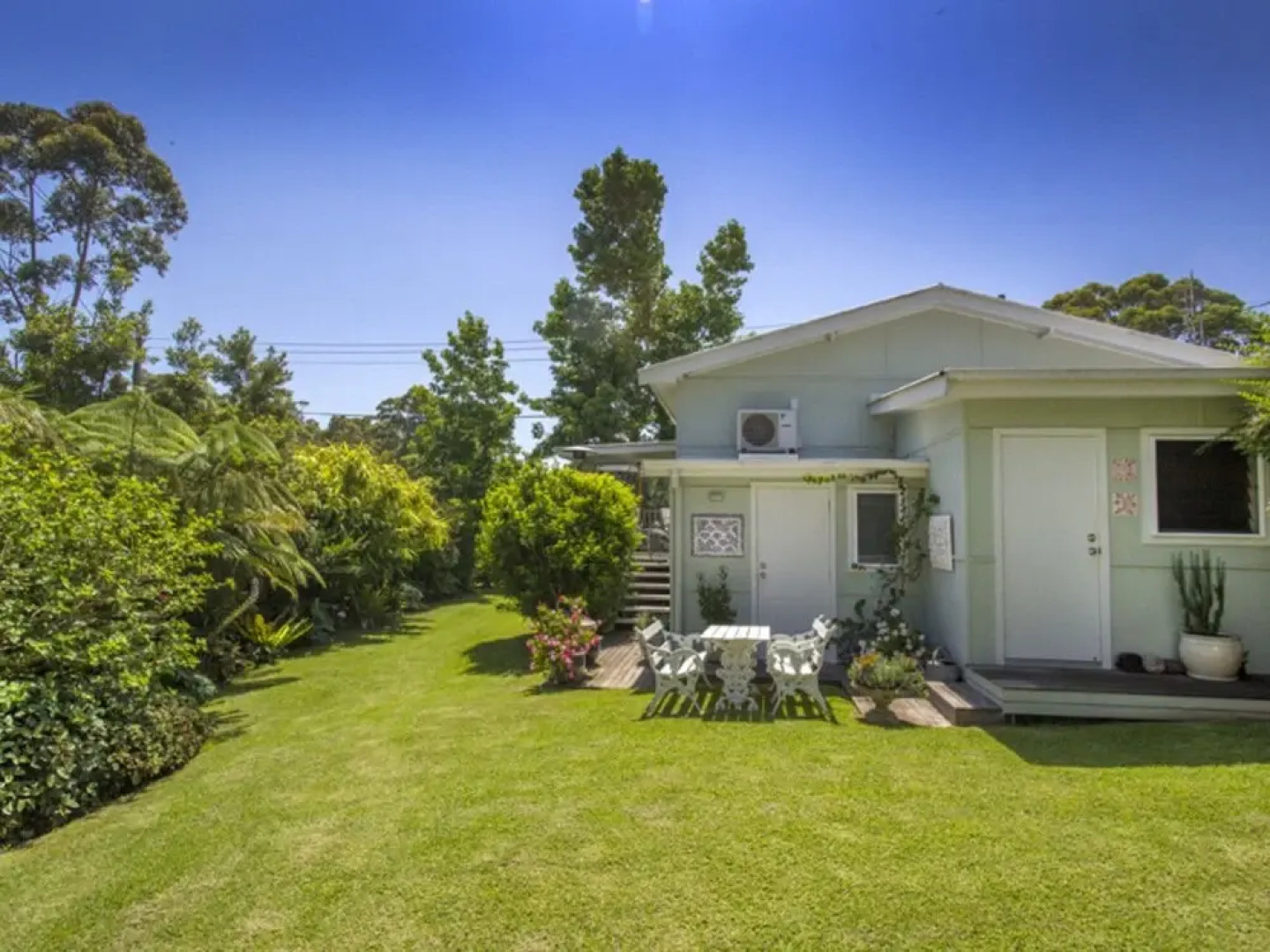 Oriole Street Cottage