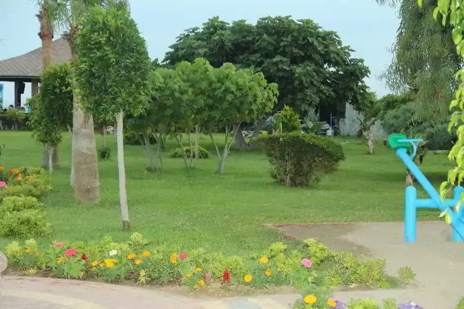 Senza Inova Beach Hotel