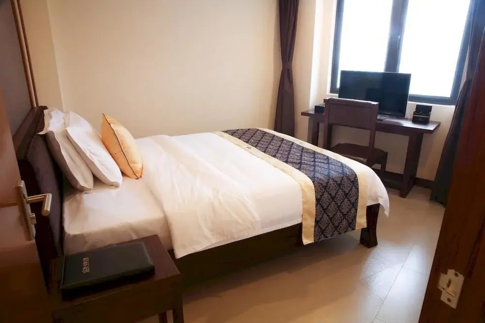Tujiasiweideng Holiday Hotel