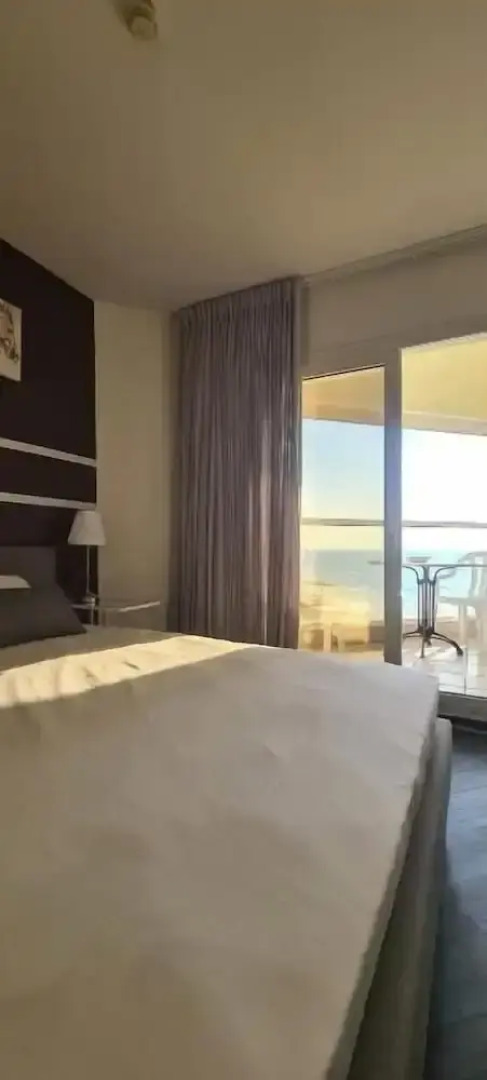 SHaYaSH apartments Leonardo Bat-Yam