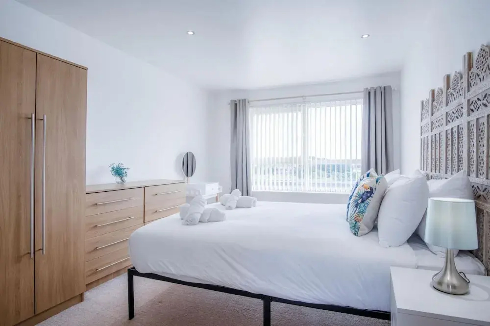 The Penthouse - 3 Bedroom Apartment - Llanelli