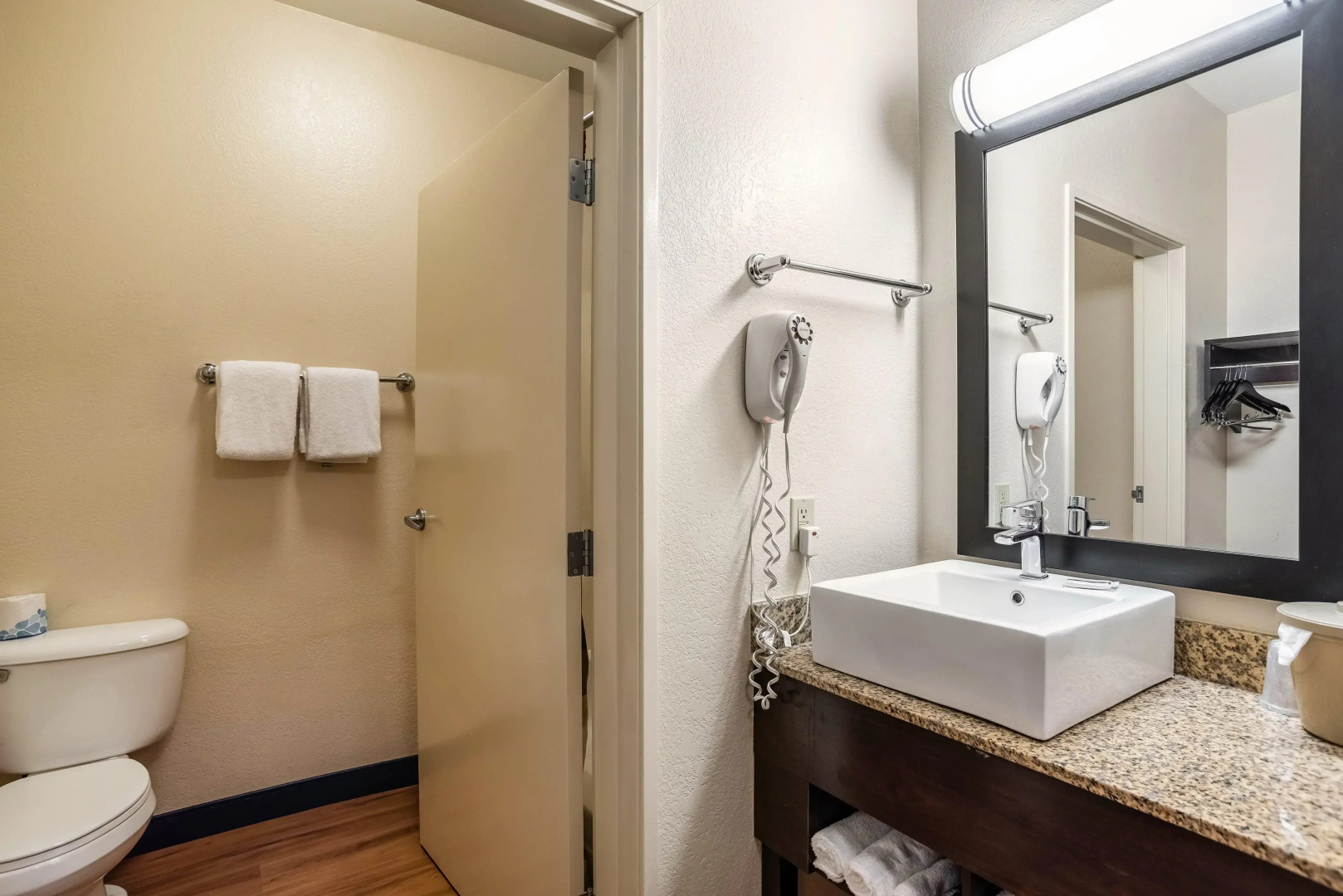 Red Roof Inn PLUS+ Tempe - Phoenix Airport