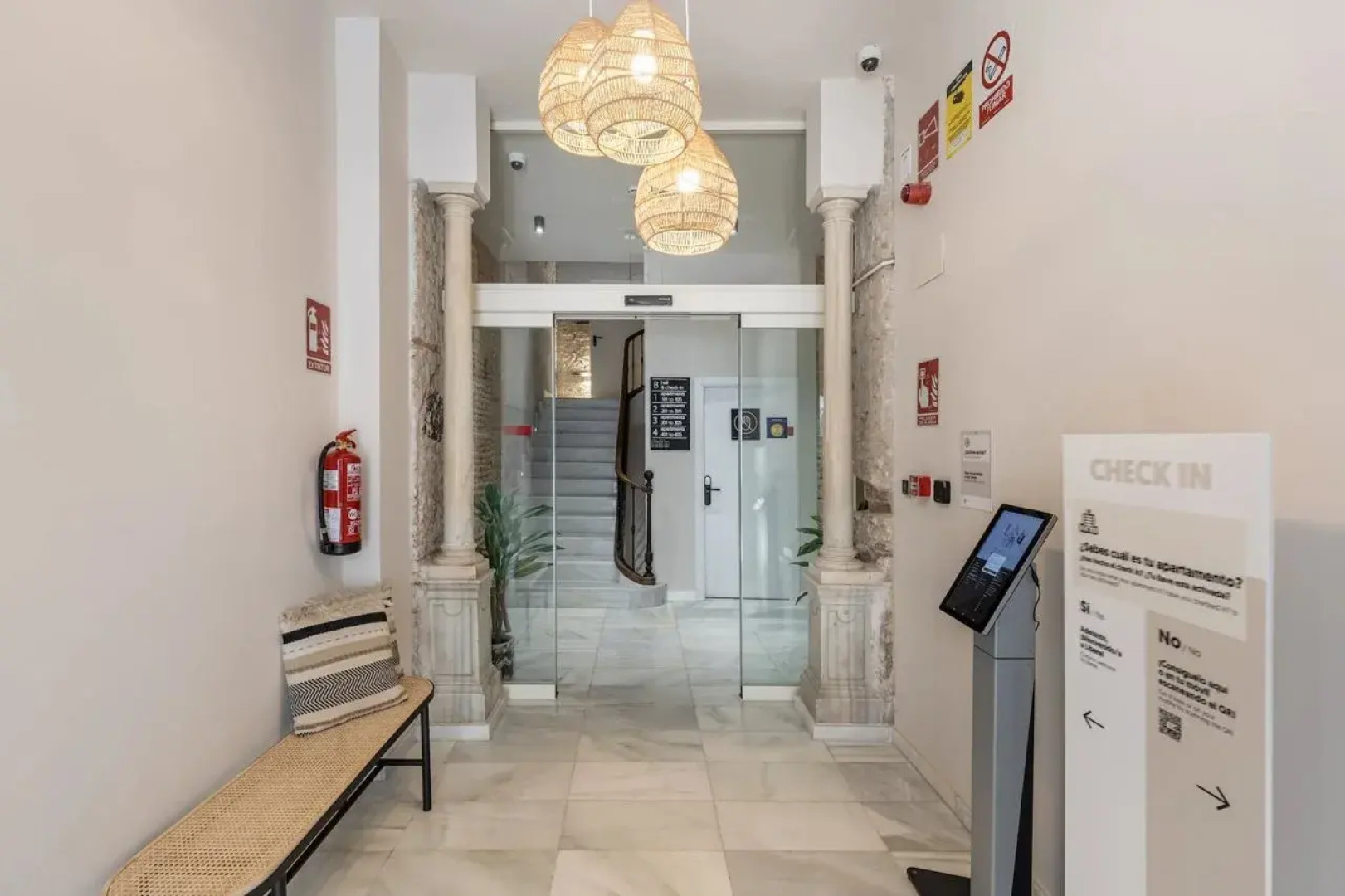 Apartamentos Líbere Málaga Teatro Romano