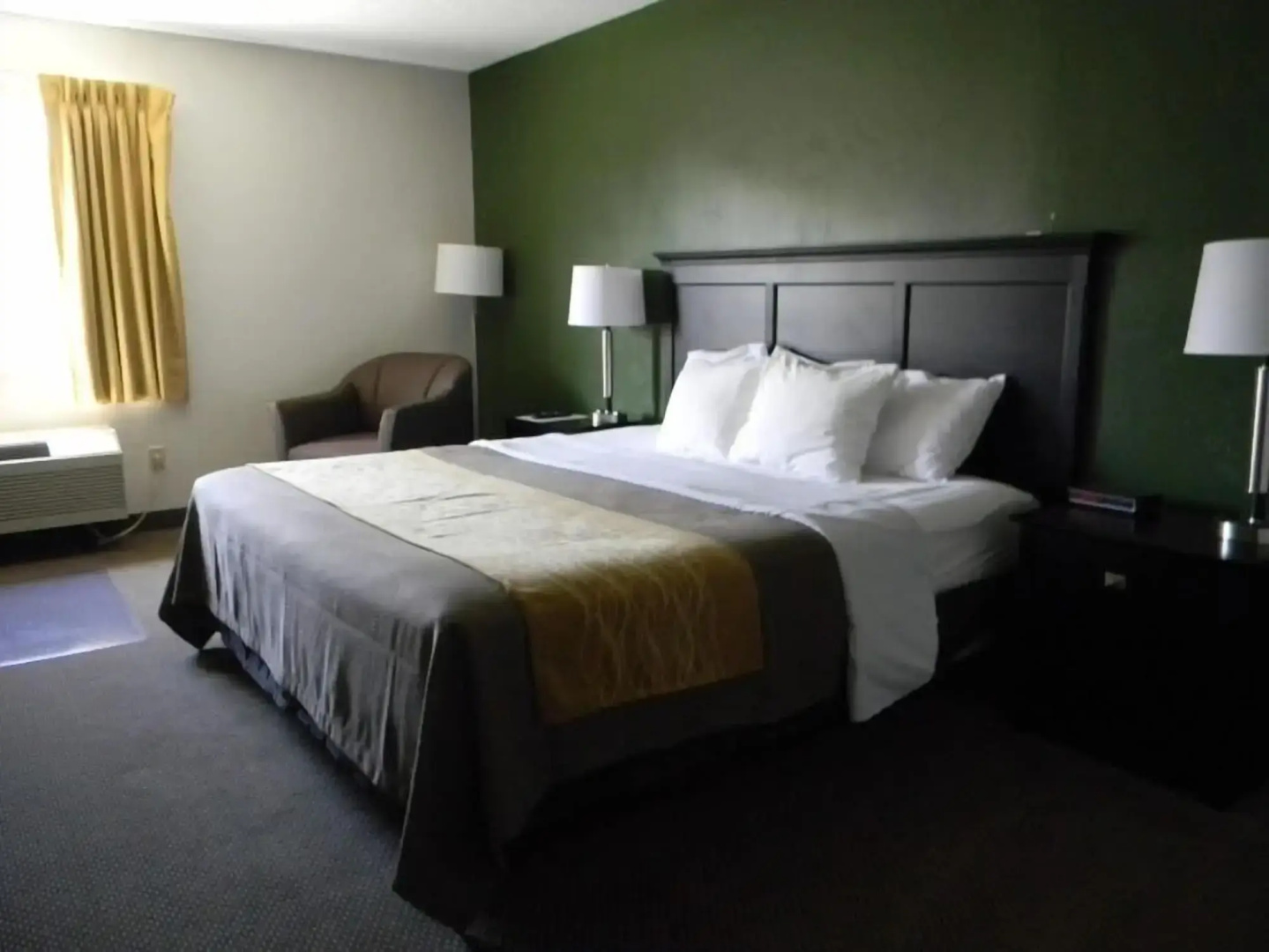 Boarders Inn & Suites by Cobblestone Hotels - Munising