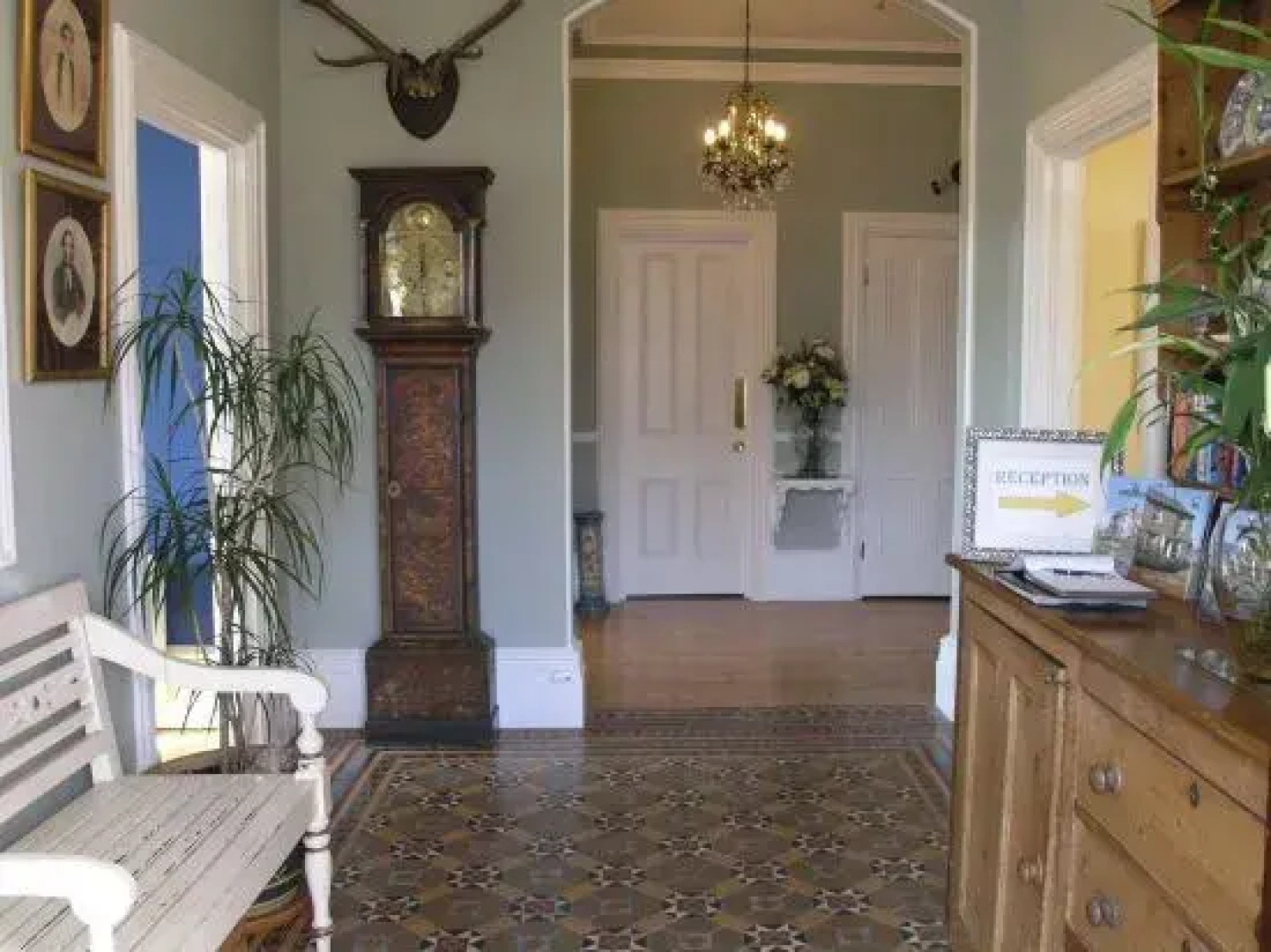 Woodlands Country House