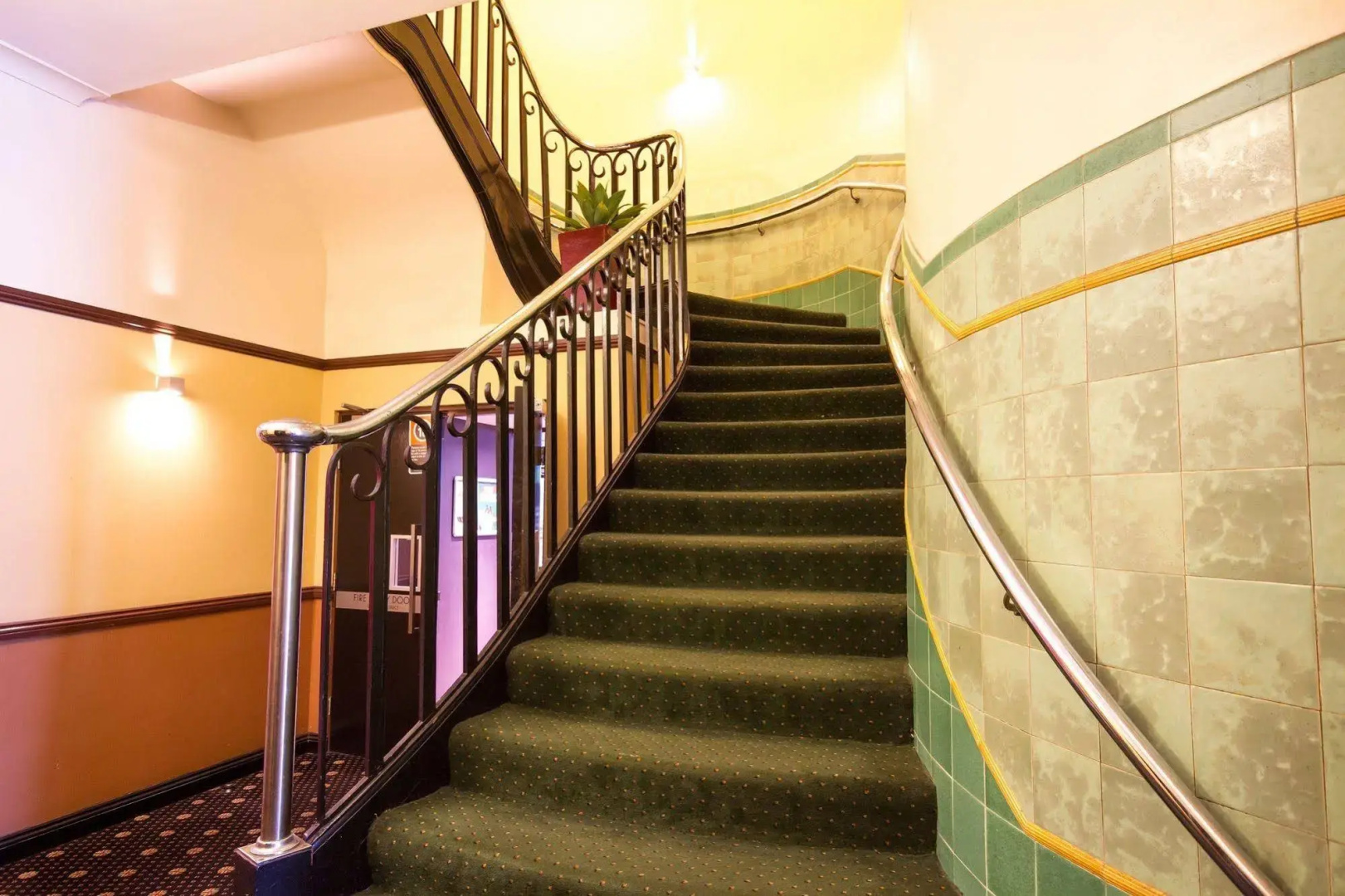 Grand Hotel Rockdale