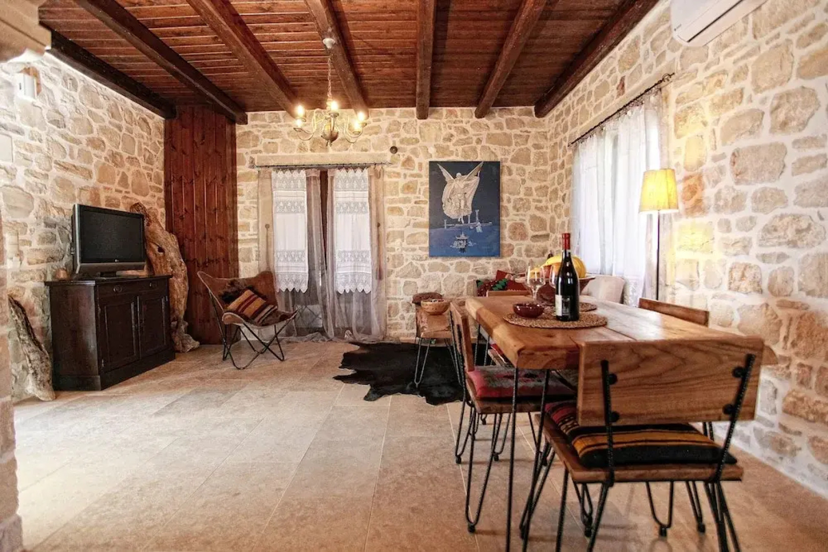 Villa with private pool near the beach