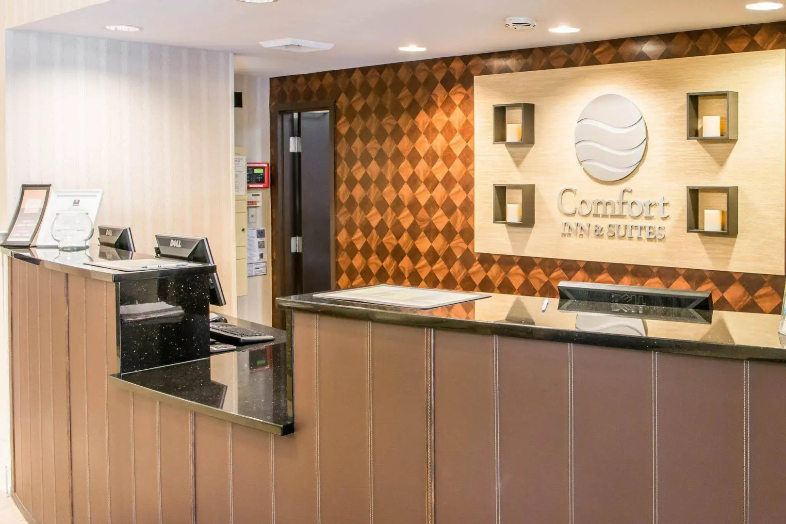 Comfort Inn & Suites Pittsburgh Fox Chapel